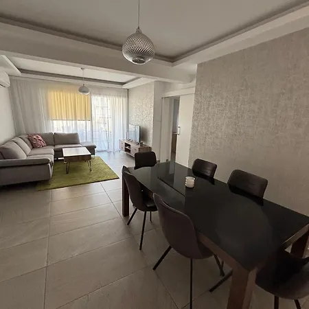 Mordern 2bd Perfect For Family Or Group Lárnaka